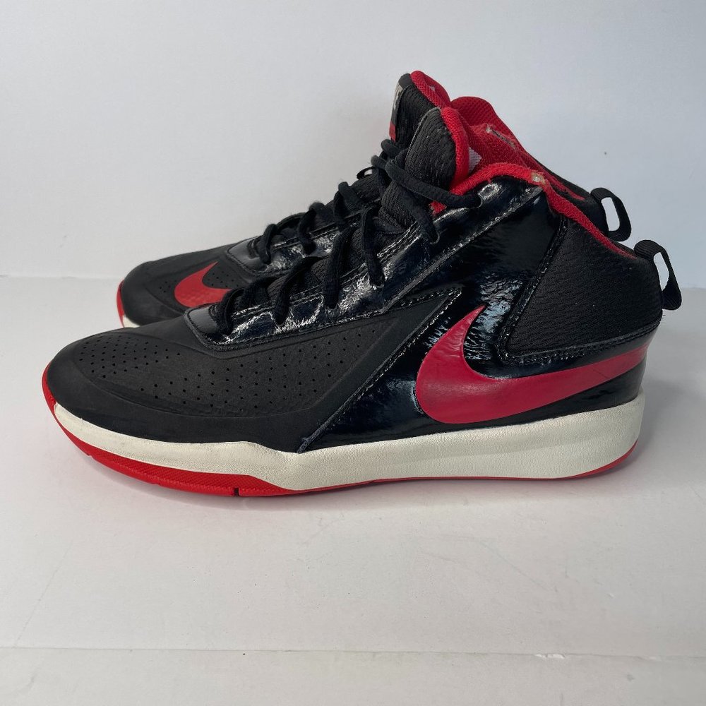 Nike Unisex Kids Team Hustle Basketball Shoes Black Red 747998-010 Sneakers 6y